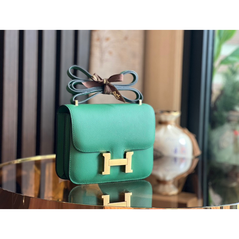 Túi đeo chéo HM Constance hàng nguyên bản size 18cm chất da bò