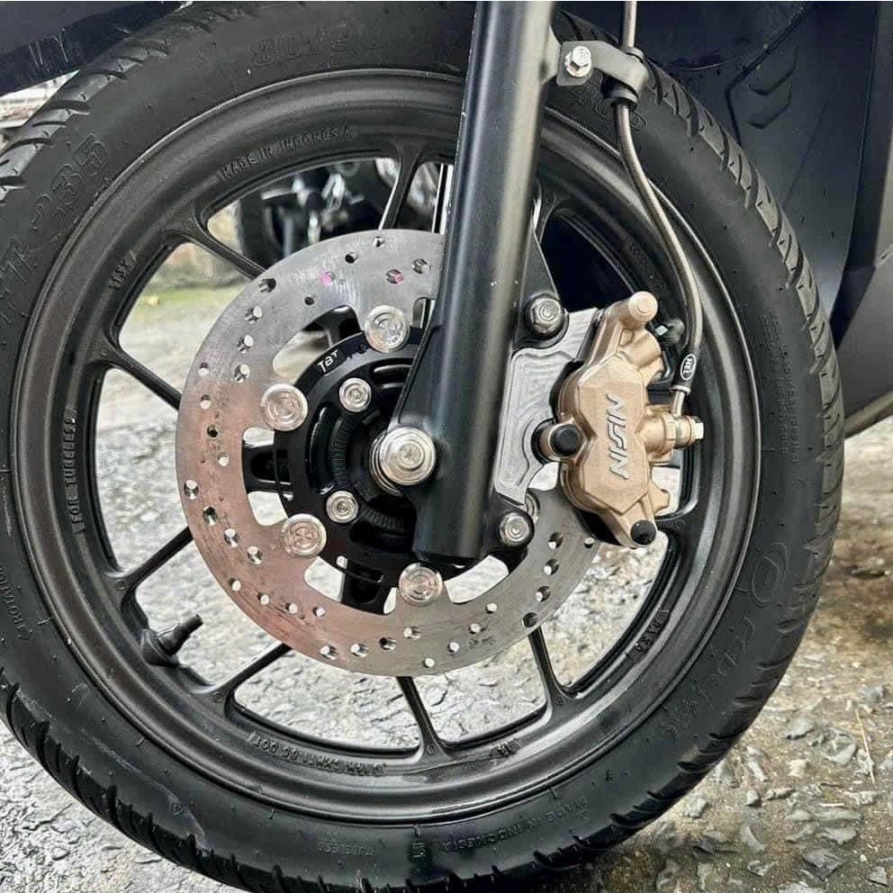 Heo Nissin 2 Piss Thailand Chính Hãng Bên Trái