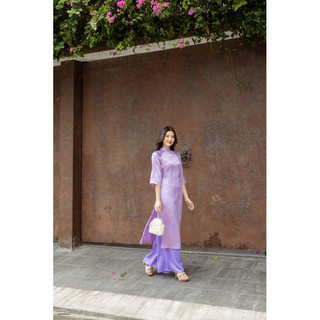 Vania - áo dài truyền thống lụa gấm