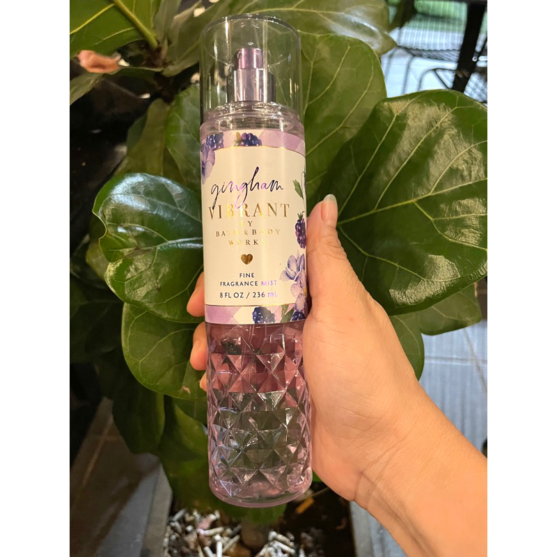 XỊT THƠM BODY MIST GINGHAM  VIBRANT /VỎ CHAI MỚi