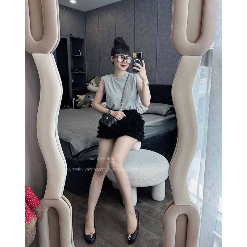 Set baby hack tuổi áo ghi mix chân váy bèo tầng Kim Anh Bùi