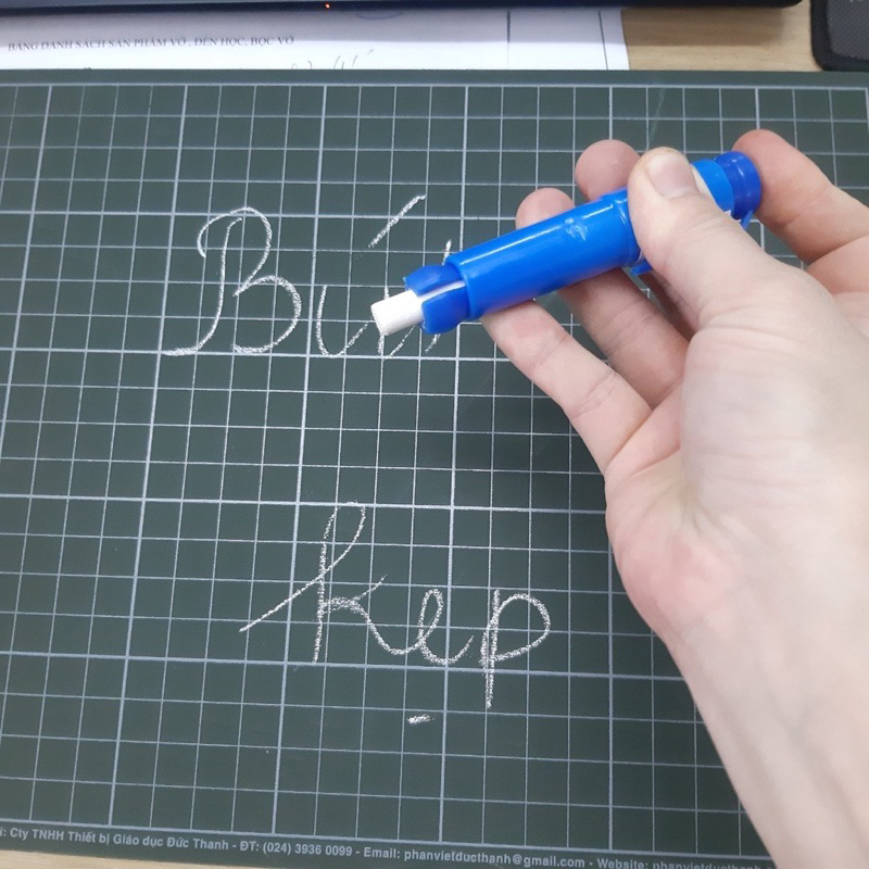 Bút kẹp phấn MIC cầm phấn chắc chắn sạch đẹp