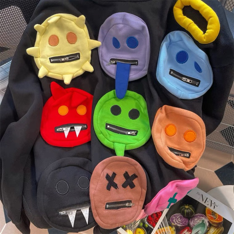 Áo hoodie thêu túi hình mặt quỷ UNISEX nam - nữ