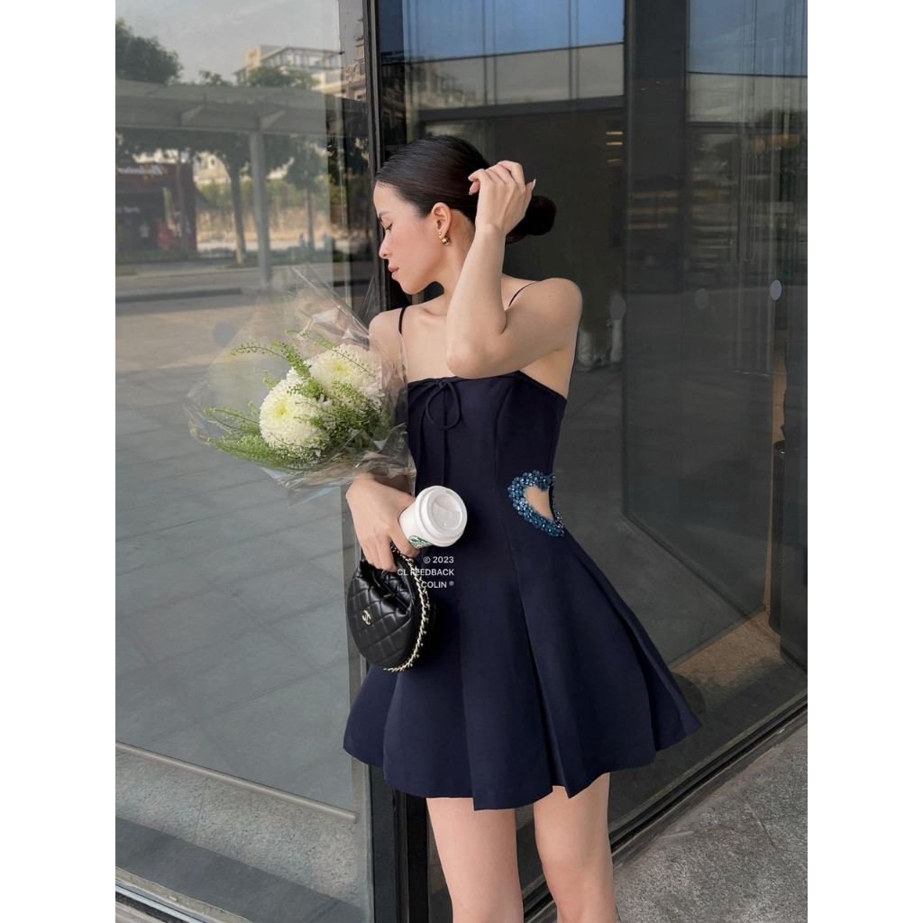 Jumsuit ngắn nữ 2 dây chân xòe khoét eo cườm