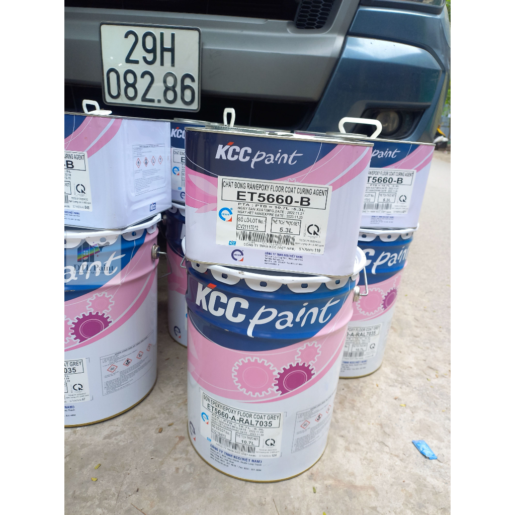 KCC ET5660 Ral7035 Bộ 16 Lít - Sơn Epoxy màu ghi sáng. Sơn nền Epoxy nhà xưởng, nhà kho, gara, showr