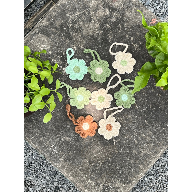 Móc khoá len handmade/ Móc khoá hoa