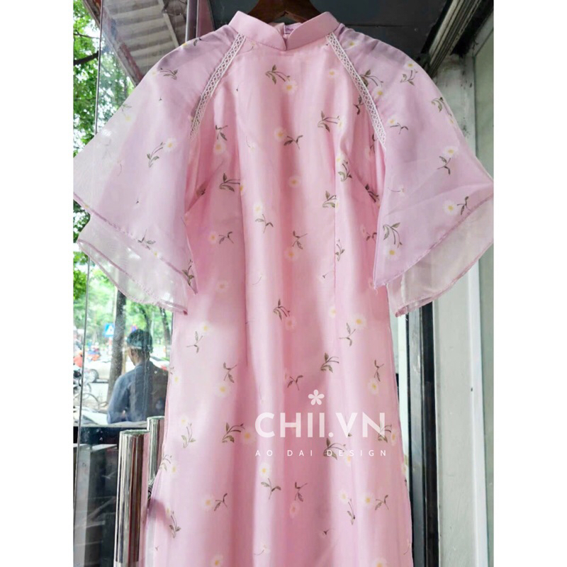 Áo Dài Cách Tân Cúc Hoạ Mi Hai Màu Hot Trend