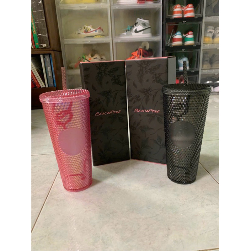 Ly Gai Starbuck BlackPink