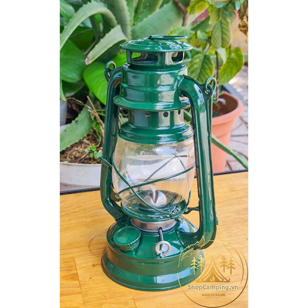 Đèn bão đèn dầu size trung 24cm decor trang trí nhà cửa, đèn măng xông cắm trại dã ngoại cổ điển Camping VietNam
