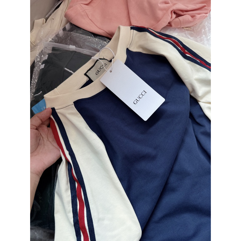 Áo Phông Thêu G Pha Viền Vai Loại Thêu Dây Nổi Chuẩn Loại 1