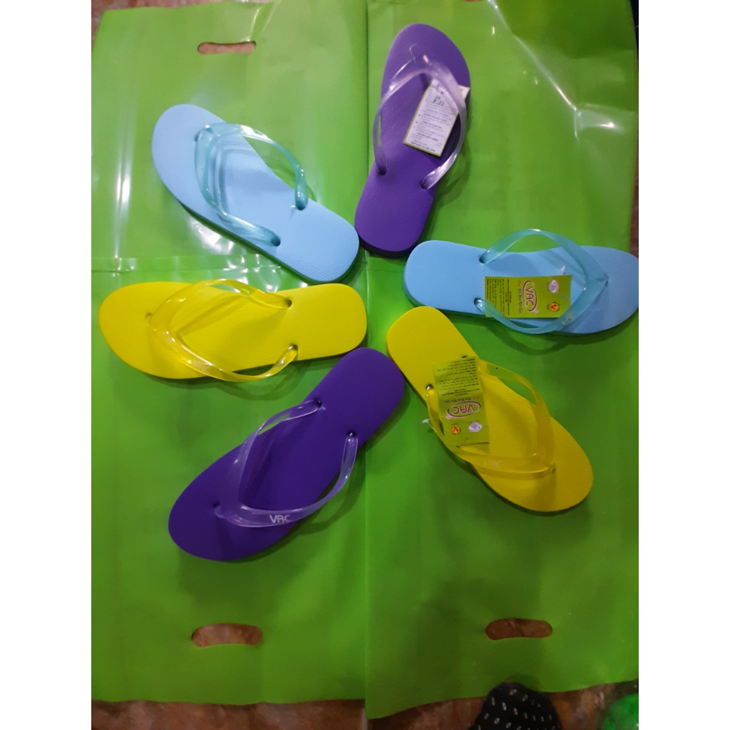 DÉP LÀO NHỰA NỮ QUAI TRONG VAC