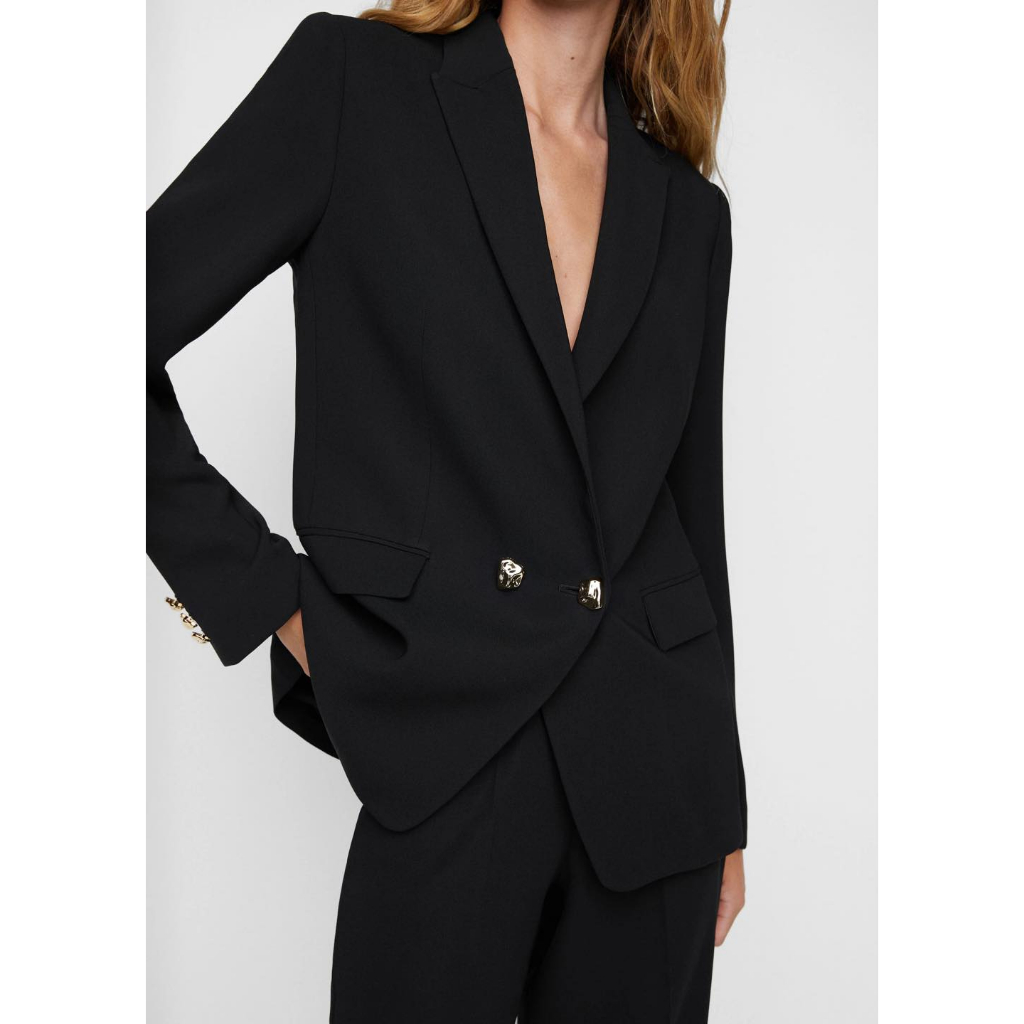 BLAZER MANG0 KHUY VÀNG