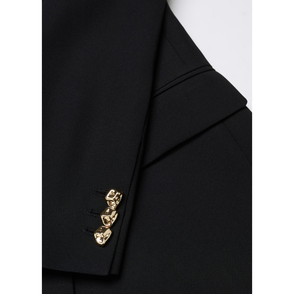 BLAZER MANG0 KHUY VÀNG