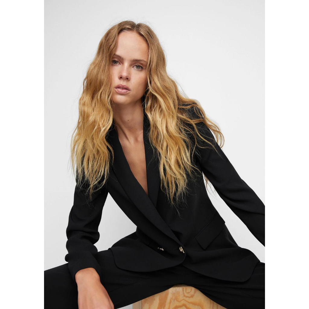 BLAZER MANG0 KHUY VÀNG