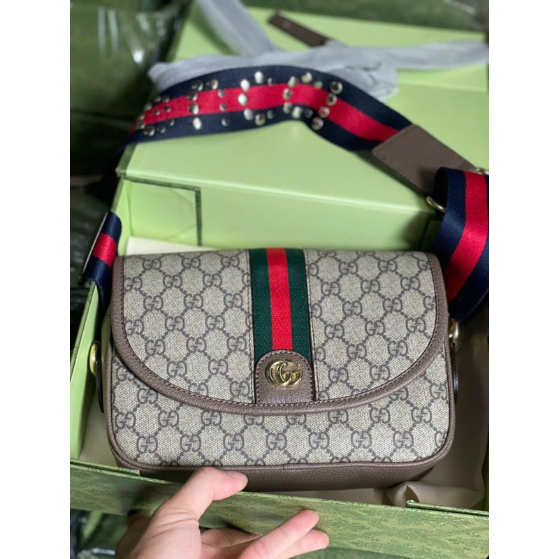 Túi đeo chéo gc nam - nữ hàng super siêu đẹp