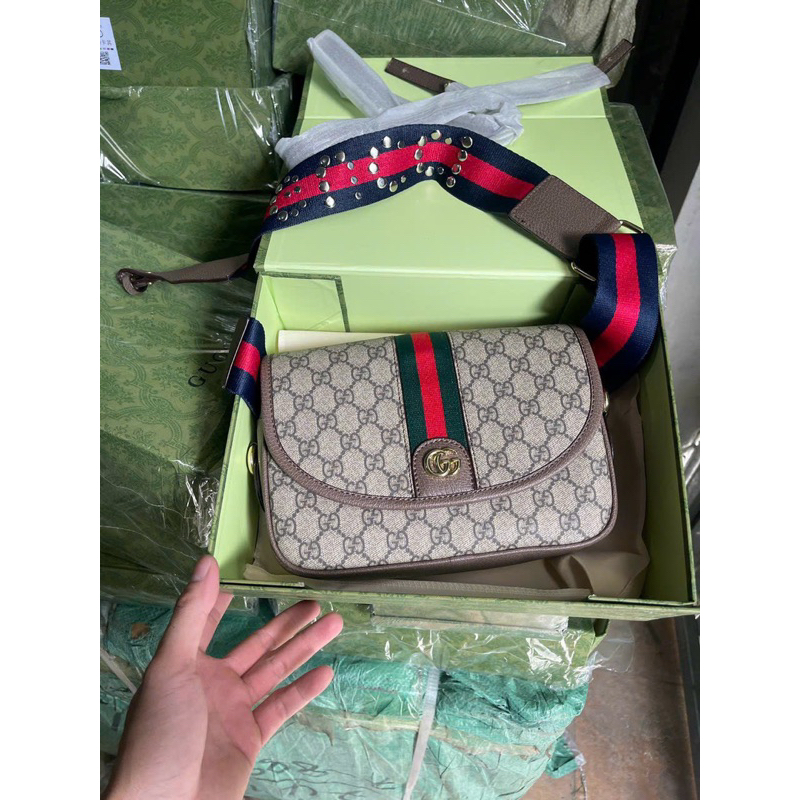 Túi đeo chéo gc nam - nữ hàng super siêu đẹp