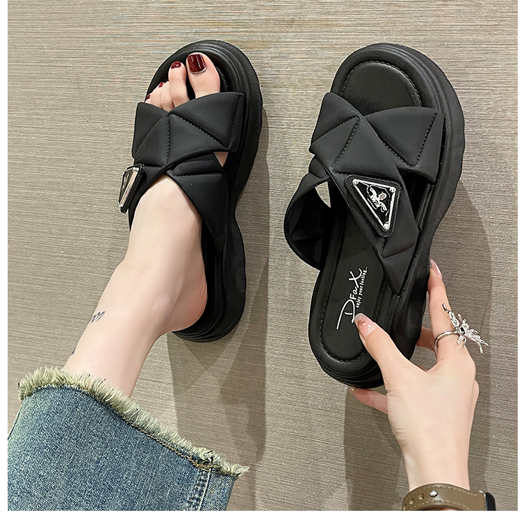 Dép Nữ Sandal  Dép Quai Chéo Thời Trang Phong cách Hàn Quốc siêu nhẹ chống trơn trượt - QUNA JIA