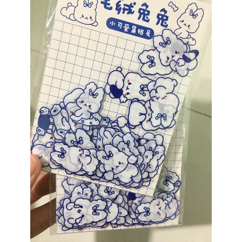 Sticker thỏ xanh trong suốt