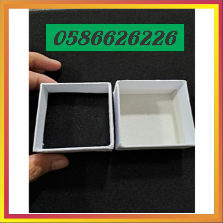 Hộp Nhẫn, bông tai nhỏ ( hộp 5x5cao 3cm trắng, mút nhung đen)
