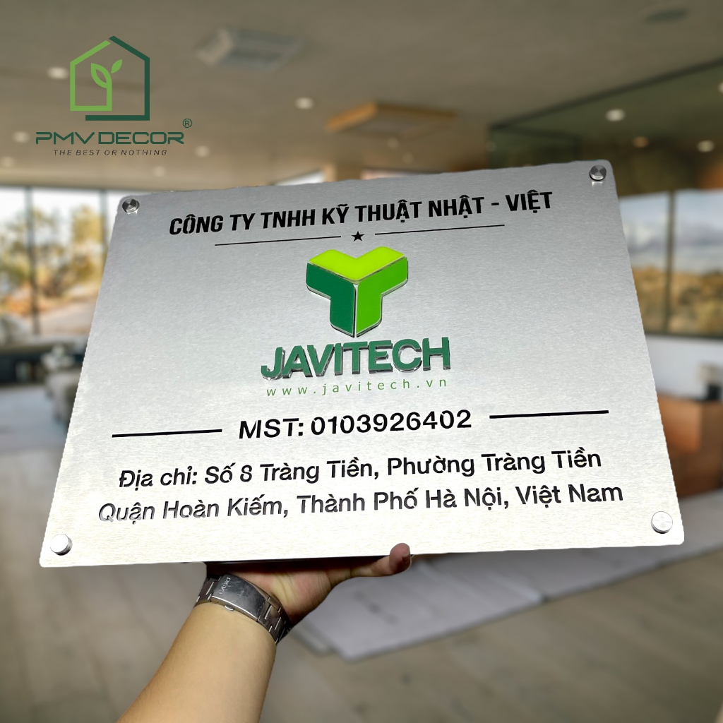BẢNG, BIỂN TÊN CÔNG TY, inox 304 trắng xước in UV, Đế mica đen 5mm. Ngoài trời. BCT-PMV001