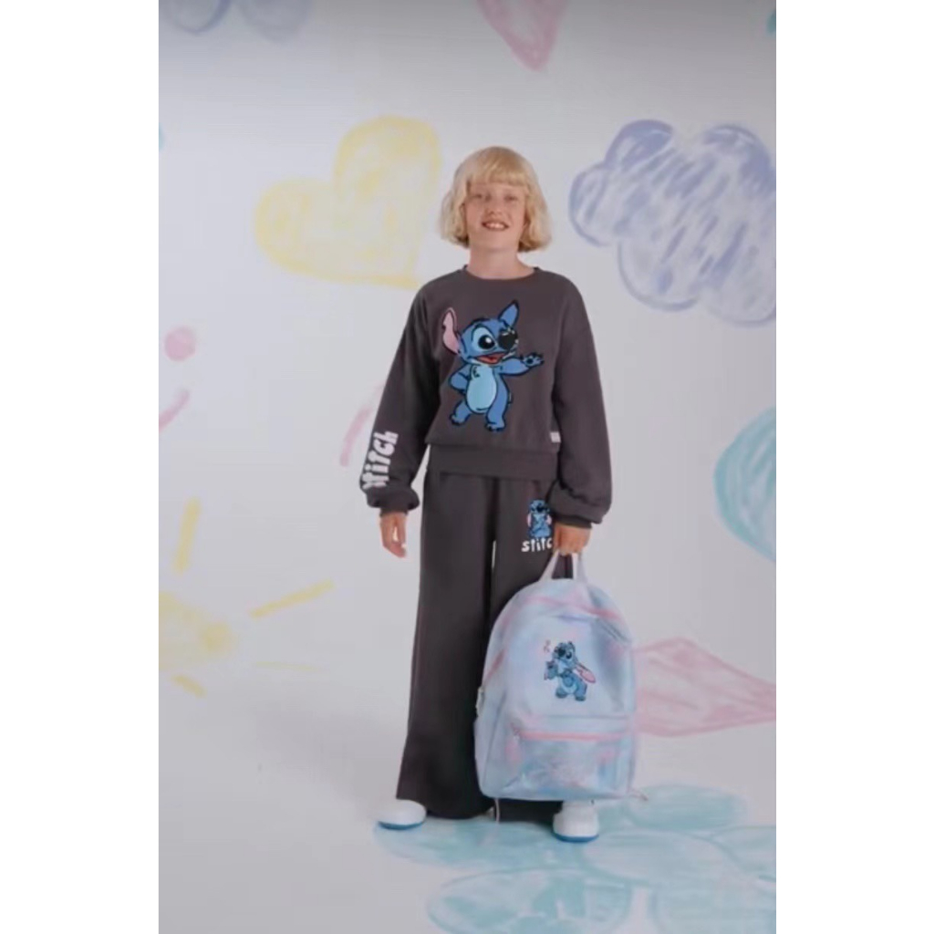 Bộ nỉ bé gái Stitch quần suông xám