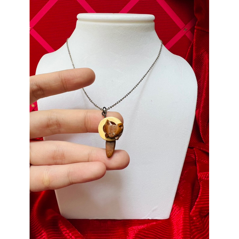 Thanh lý dây chuyền ngắn màu trắng