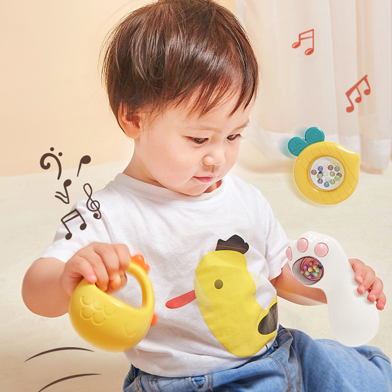 Bộ đồ chơi gặm nướu 10 món có hộp đựng vali ngộ nghĩnh. Xúc xắc bằng silicon hình động vật có hộp đựng vali ngộ nghĩnh