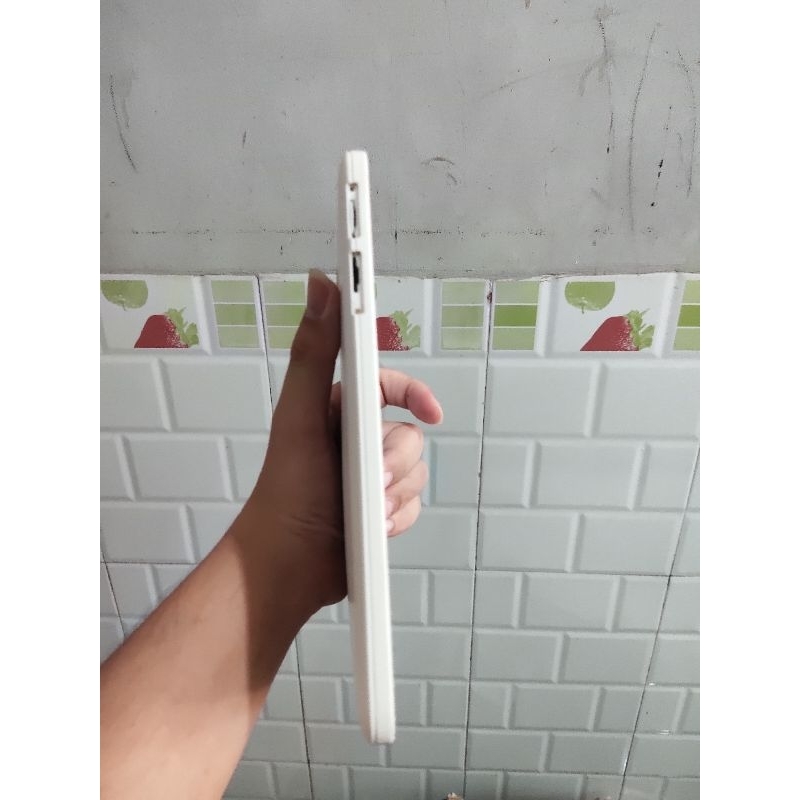 Xác điện thoại, máy tính bảng Samsung Tab 3 Lite T111 chữa cháy, cho trẻ nhỏ