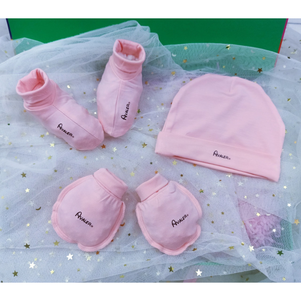 Set bao tay bao chân và mũ cho trẻ sơ sinh