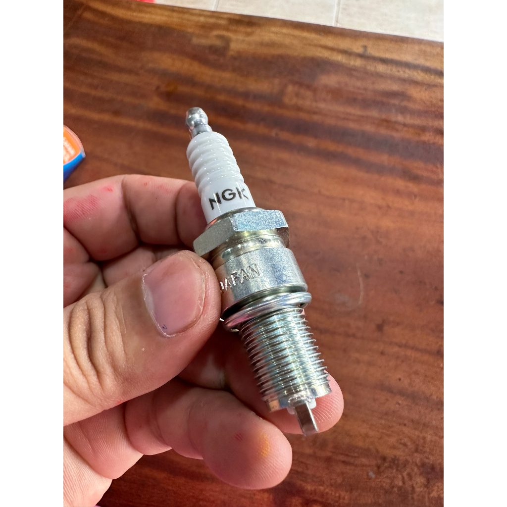🌟  Bugi NGK Máy xăng, động cơ nổ 5.5/6.5/7/7.5hp các dòng máy honda, thái lan, TQ - sản xuất tại Nhật.