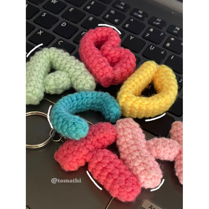CROCHET ABC - móc khoá chữ cái bằng len handmade len sợi cotton milk dùng để trang trí, quà tặng..