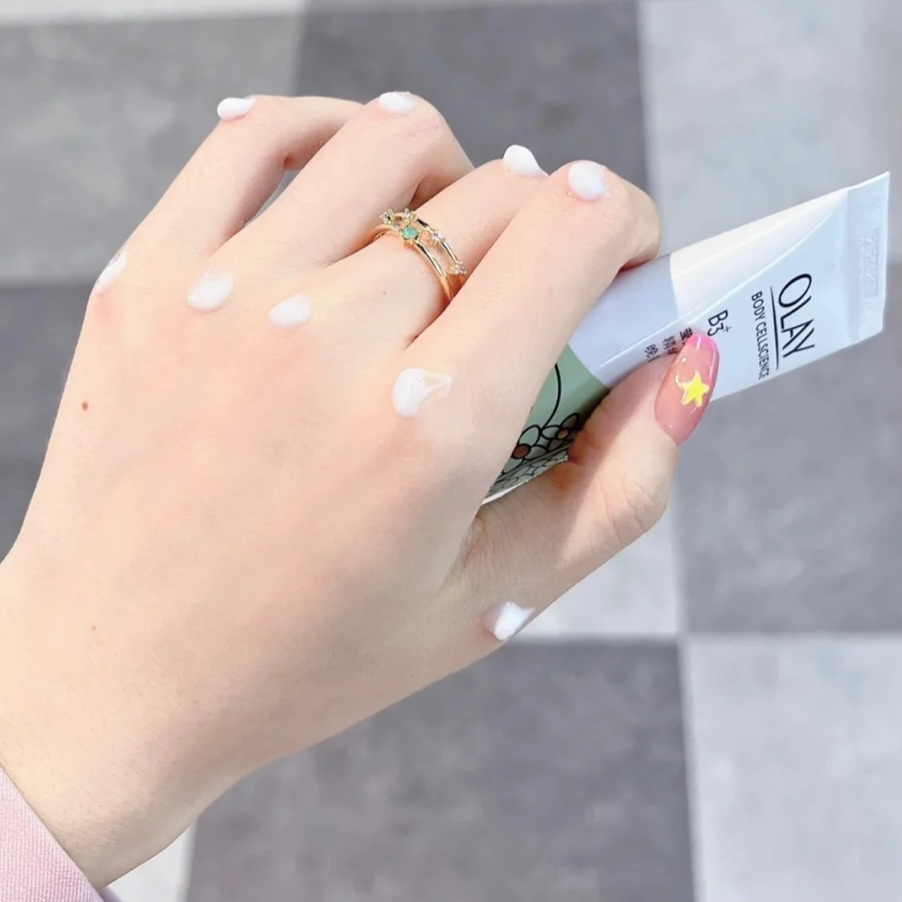 OLAY - Kem dưỡng tay thơm lâu Hand Cream 10ml