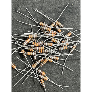Điện trở Màng Carbon 330R 1/2w
