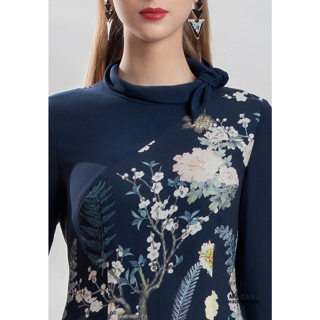 Váy xanh họa tiết thắt nơ cổ Mazano MS 18DCVA088HA