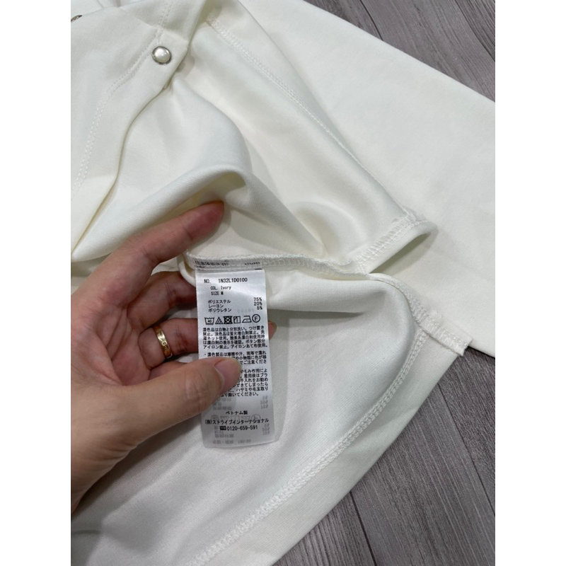 Áo khoác nhẹ E.arth xuất dư Nhật.