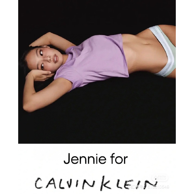 Áo Croptop lửng CK Jennie mang màu tím , đen , trắng bản cao cấp chất mát