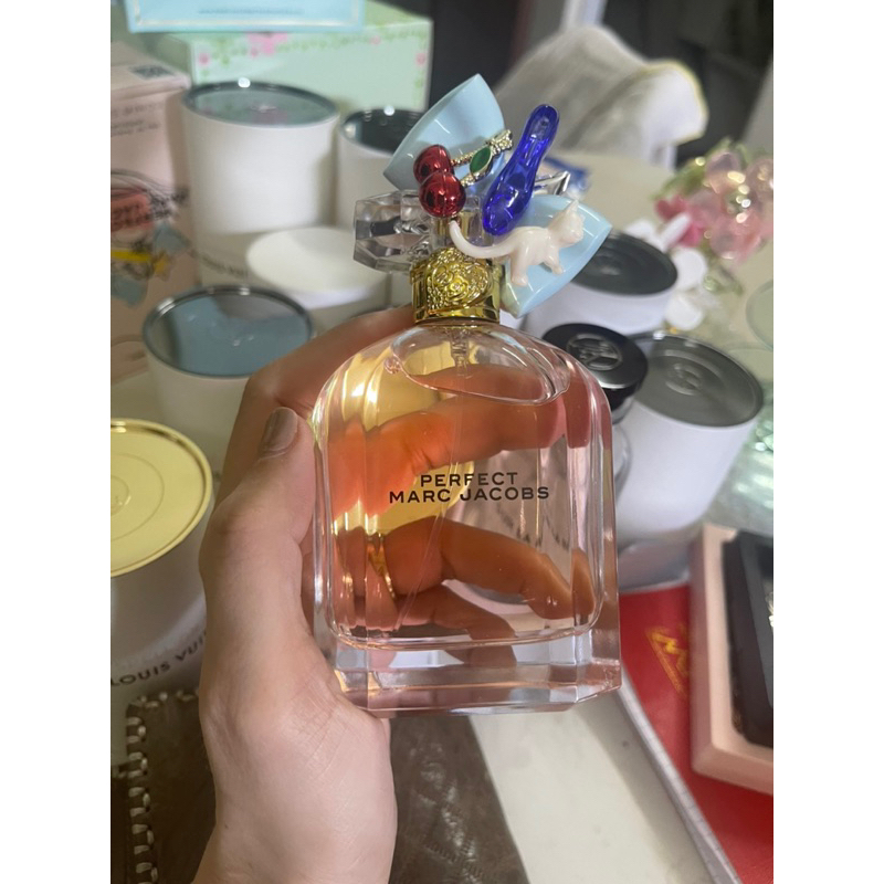 Nước Hoa Đấu Giá