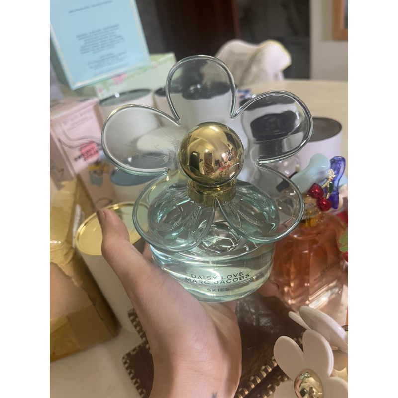 Nước Hoa Đấu Giá