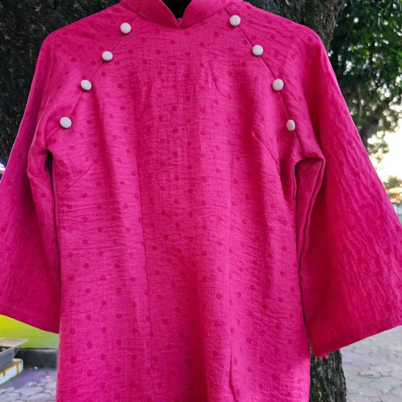 Áo dài đũi chấm bi mẫu mới cao cấp