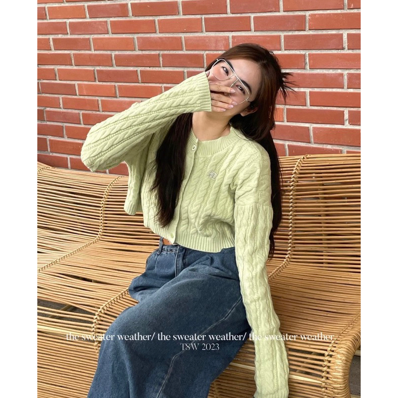 ÁO LEN CROPTOP THỪNG THÊU LOGO MẶC 2 KIỂU hàng Quảng Châu loại 1