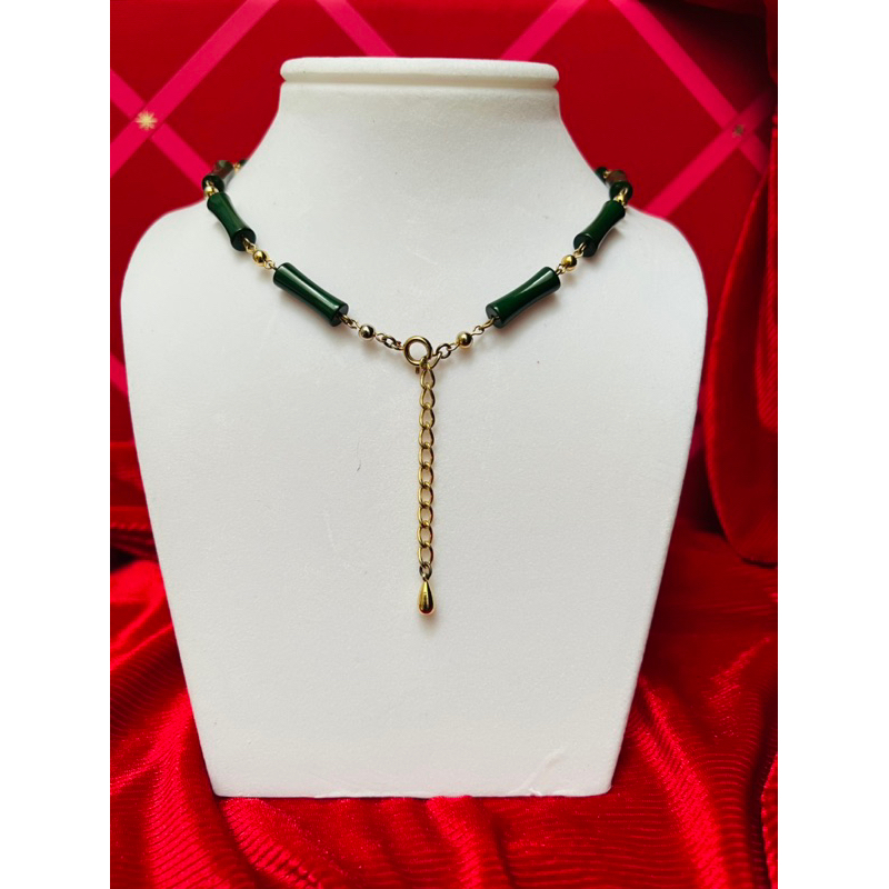 Thanh lý dây chuyền ngắn hạt nhựa