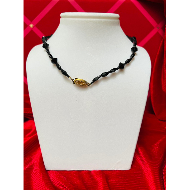 Thanh lý dây chuyền ngắn hạt nhựa