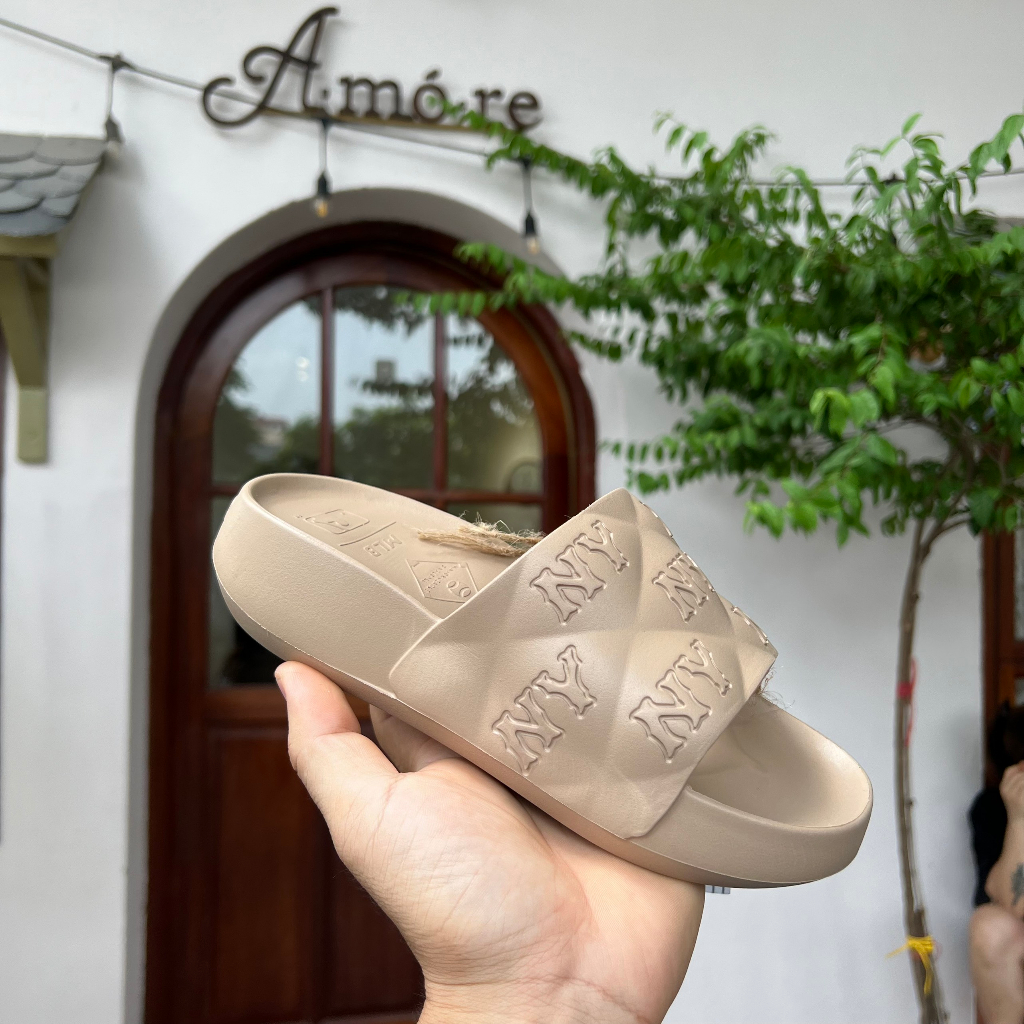 Dép đúc MLB NY bản giới hạn