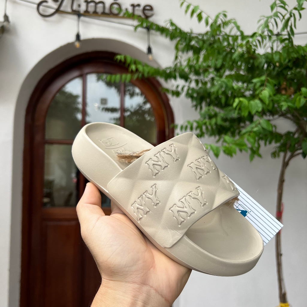 Dép đúc MLB NY bản giới hạn