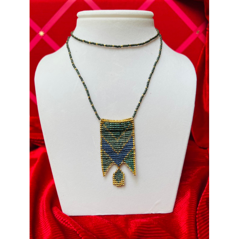 Thanh lý dây chuyền handmade