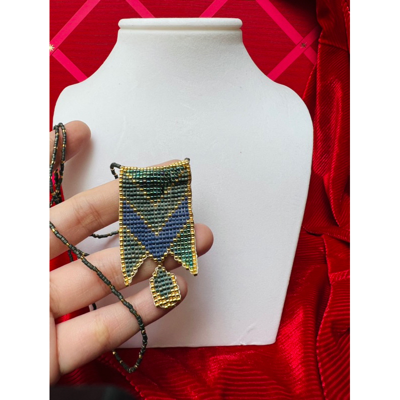 Thanh lý dây chuyền handmade