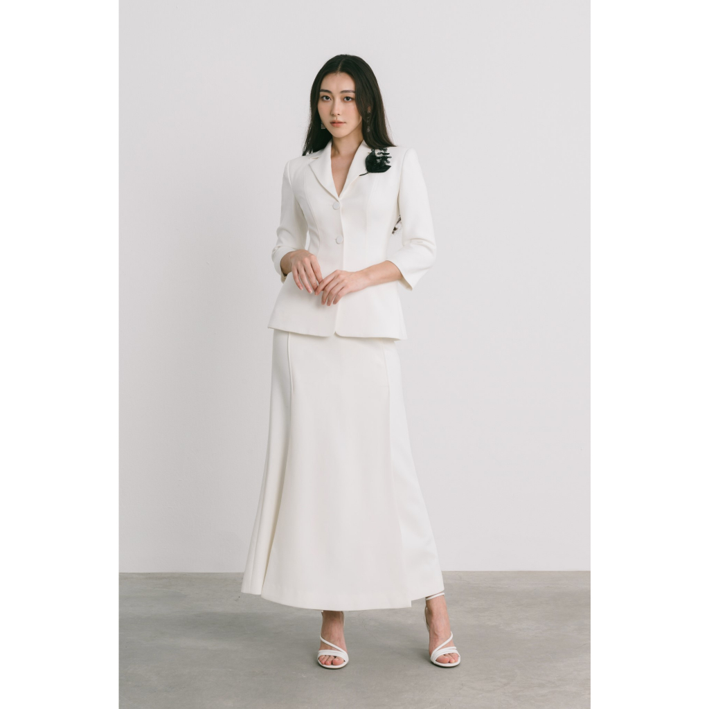 Áo Blazer Trắng Cổ Ve Tay Lửng Chân Váy A Trắng Dáng Dài Nữ WHITE ANT Hàng Thiết Kế Cao Cấp