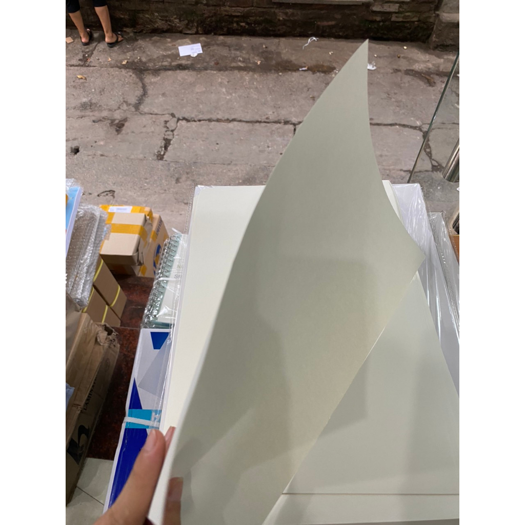 500 tờ giấy Ford kem vàng định lương 100gsm khổ A4