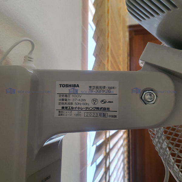Quạt treo tường Toshiba TF-30RK26 Model 2023