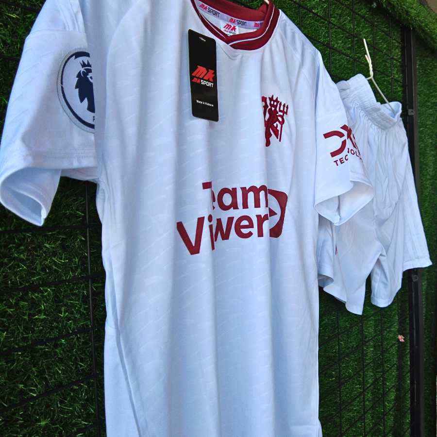 Quầnáo bóng đá MU trắng  23-24  - chất liệu thun lạnh cao cấp, không nhăn và không xù lông HUNGSPORT TN